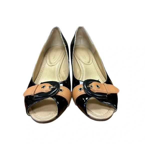 Banana Republic Black Leather Buckle  Peep Toe Wedge Heels Size 7.5 - Picture 4 of 8